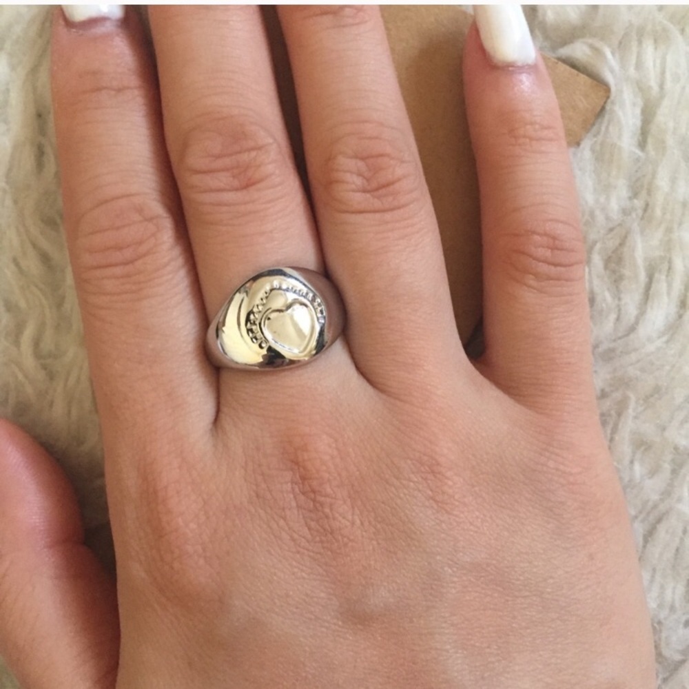Brandy Melville Heart Ring
